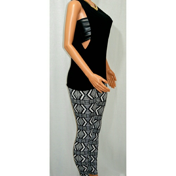 Black and White Tribal Printer Leggings