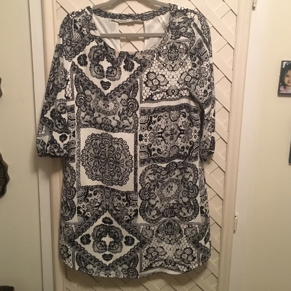 Black/White Printed Shift Dress