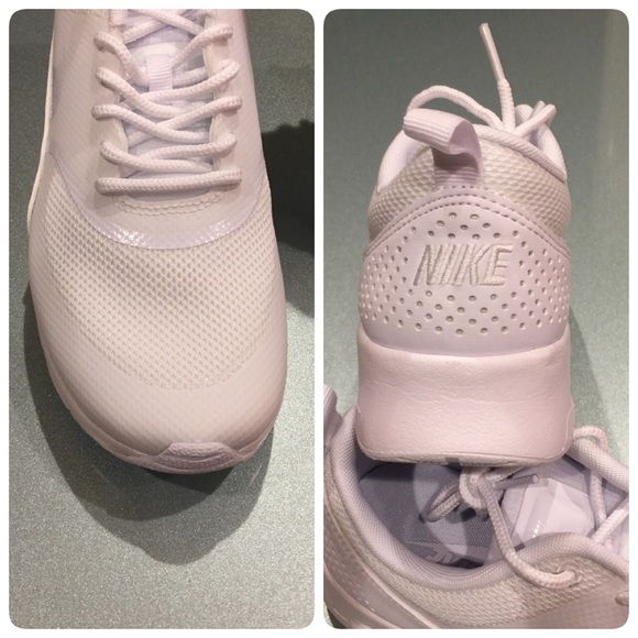 💵👇🏻💥New💥 NIKE women's all white Air Max Thea - Picture 3 of 4