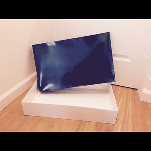 Bloomingdale's Gift Box