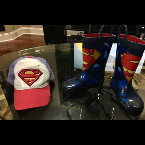 Superman rain boots, toddler size 8 & toddler hat