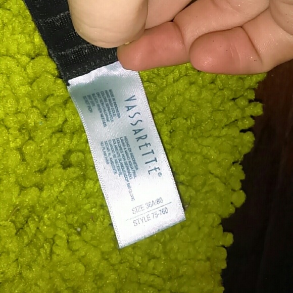 Black vassarette bra - Picture 2 of 2