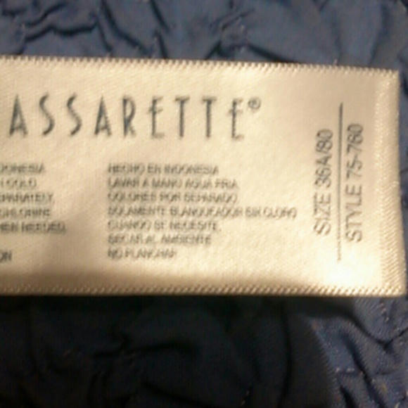 White VASSARETTE bra - Picture 2 of 2