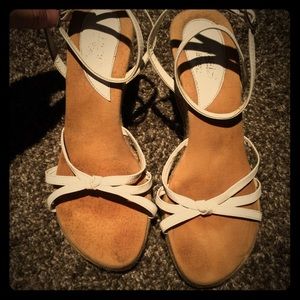Angels 4 Ever Wedge White Straps Sz 9.5