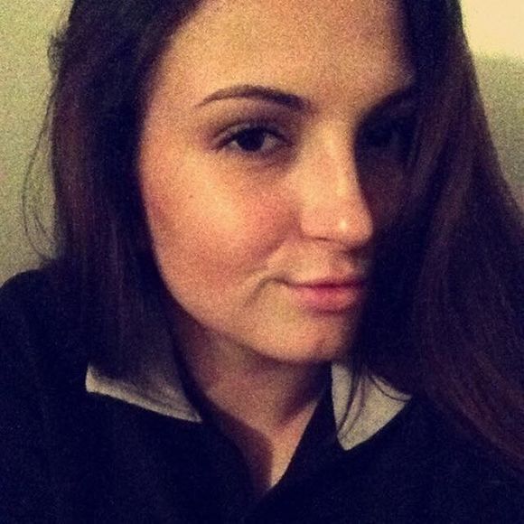 Meet your Posher, Hannah - Picture 1 of 1