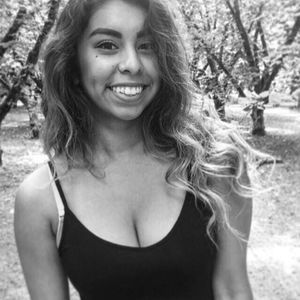 Meet your Posher, Lesly