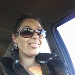 Meet your Posher, Angee