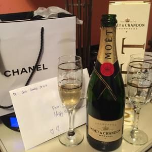 Meet your Posher, Yinery