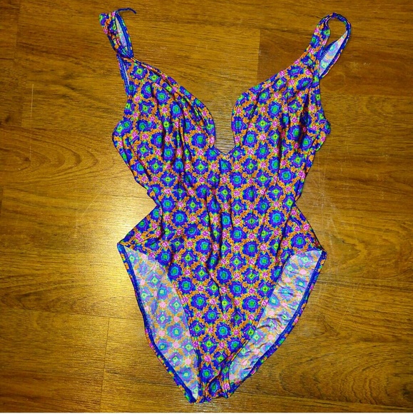 Vintage V-Cut One Piece Swimsuit
