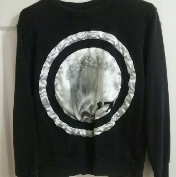 Givenchy pullover sweater