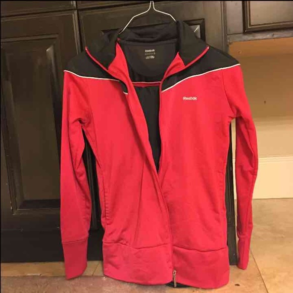 ✨Reebok✨ tracksuit size small
