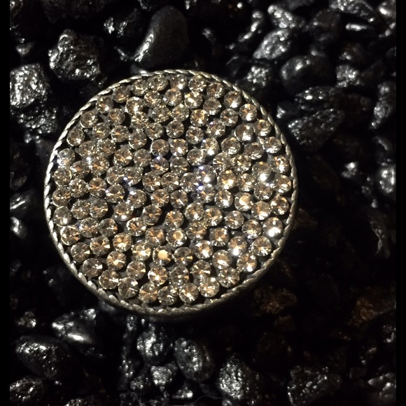 REBEL DESIGNS PILLBOX RING - Picture 2 of 4