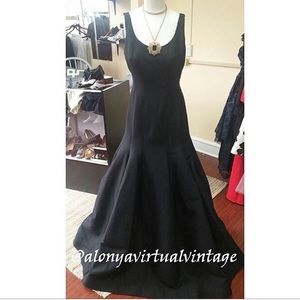 NWT Authentic Halston Dress 🔥🔥🔥🔥🔥