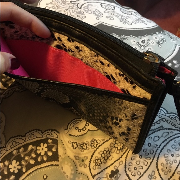 additional photos... - Picture 3 of 3