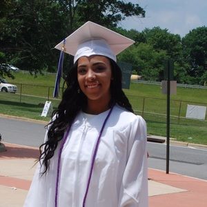 Meet your Posher, Cami