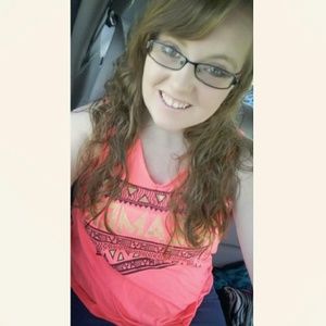 Meet your Posher, Tiffany