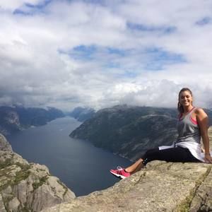 Meet your Posher, Nicole