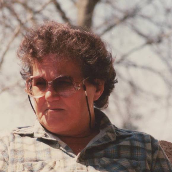 Meet your Posher, Evelyn - Picture 2 of 2