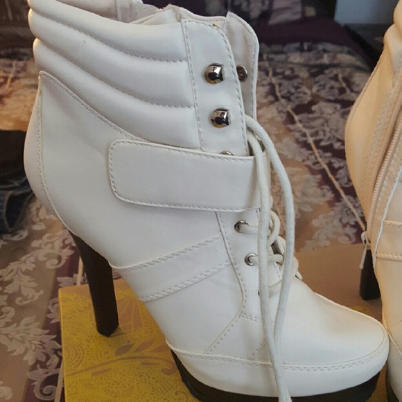 Jennifer Lopez Ankle Boots
