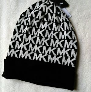 SHORT TIME ONLY SALE! NWT. MK Winter Hat