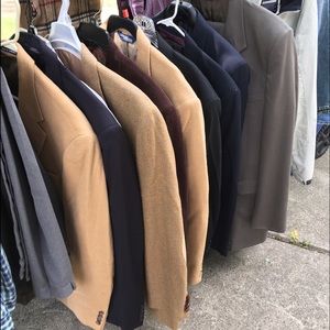 Men's Suits & Suit Coats