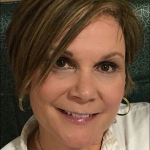 Meet your Posher, Beth