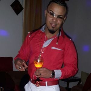 Meet your Posher, Adonis