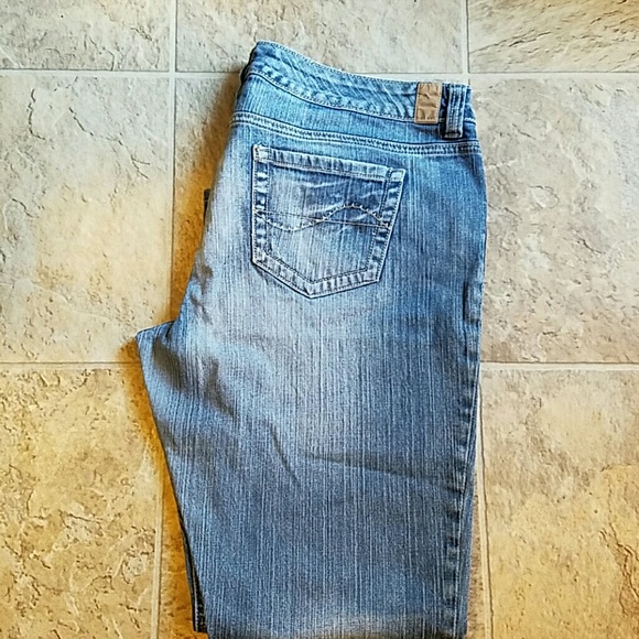 Maurices Laney Boot 15/16 Jeans