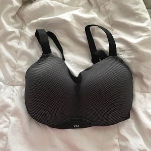Victoria secrets sports bra VS