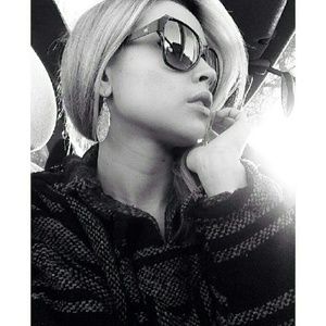 Meet your Posher, Lexie