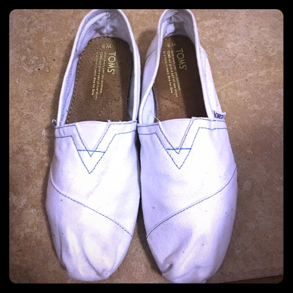 Toms