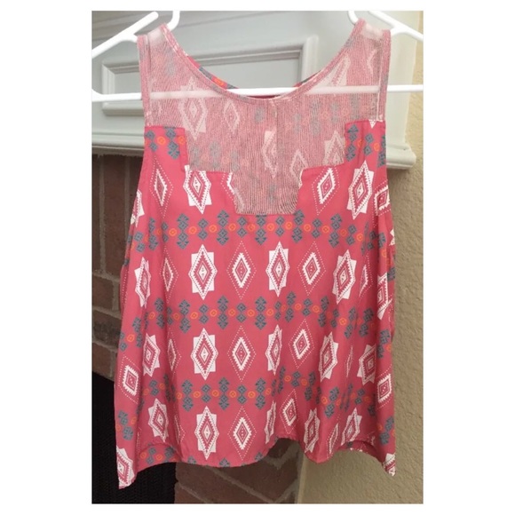 LUSH Aztec Blouse Small Tank Sleeveless Shirt - Picture 1 of 4