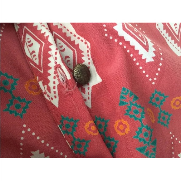 LUSH Aztec Blouse Small Tank Sleeveless Shirt - Picture 4 of 4