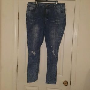 High waist distressed jeans