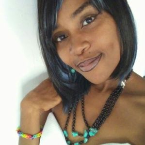 Meet your Posher, Vanesha