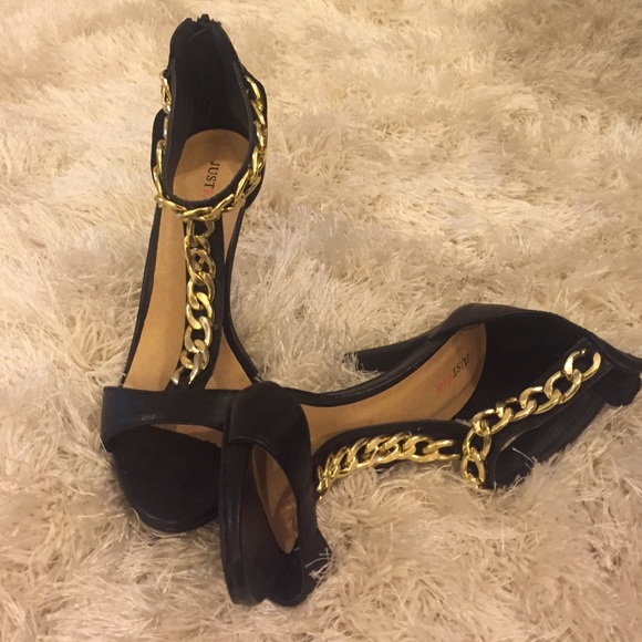 Sexy chain link heels