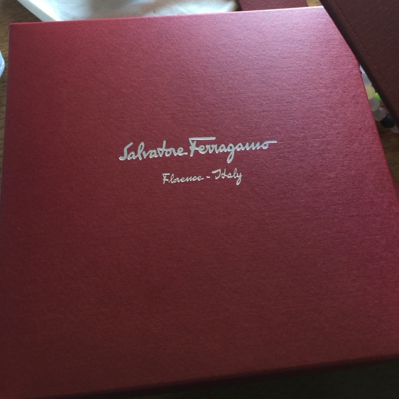Salvatore Ferragamo men\'s belt size 38