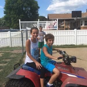 Meet your Posher, Amanda