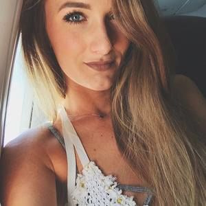 Meet your Posher, Ava