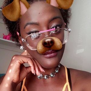 Meet your Posher, Meeka