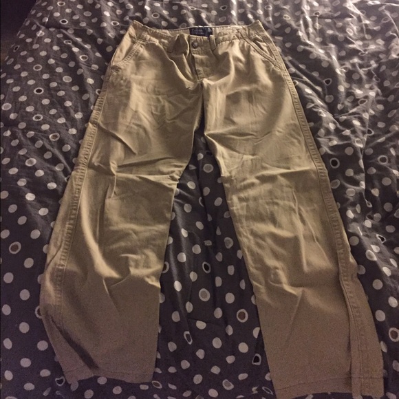 American eagle khaki chinos