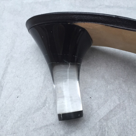 Iconic Manolo Blahnik Cinderella Slide Sandals - Picture 3 of 4