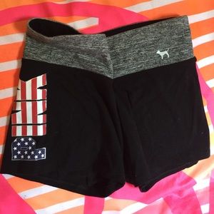 Vs pink Americana yoga shorts NWOT