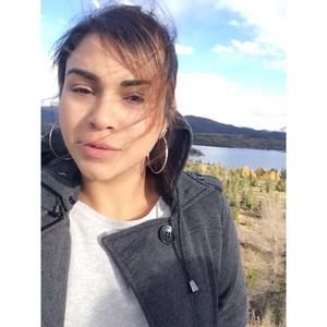 Meet your Posher, Raquel