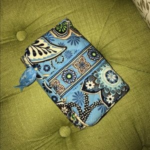 Vera Bradley Wallet in Bali Blue