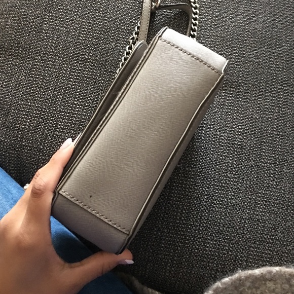 MK Gray with silver trim cross over bag - Picture 3 of 4