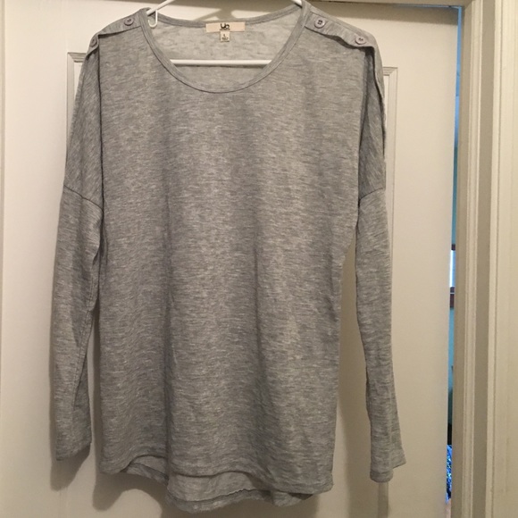 Light weight ugg sweater