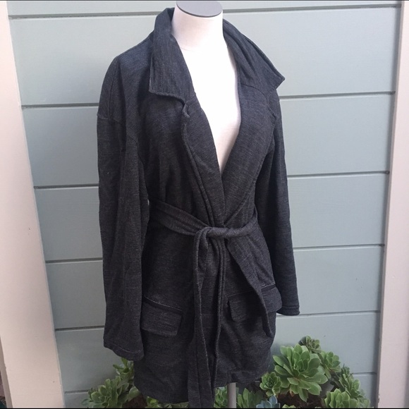 Lululemon Merino Wool knit "Clutch Coat" Jacket