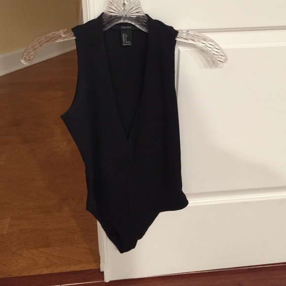 Low cut bodysuit