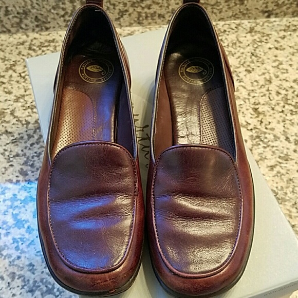 Cognac colored Nurture loafers